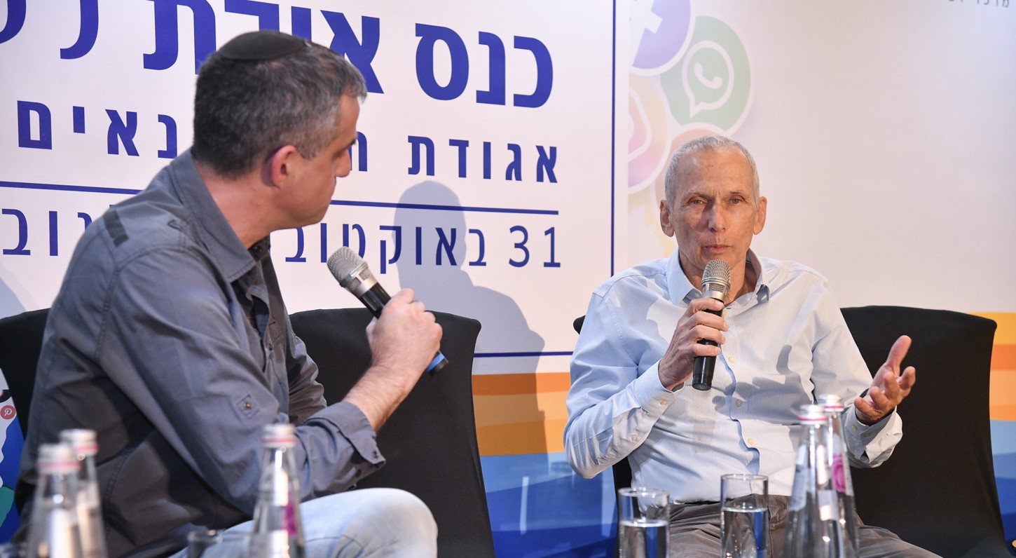 ברוך קרא מראיין את עומר ברלב - אגודת העיתונאים בתל אביב