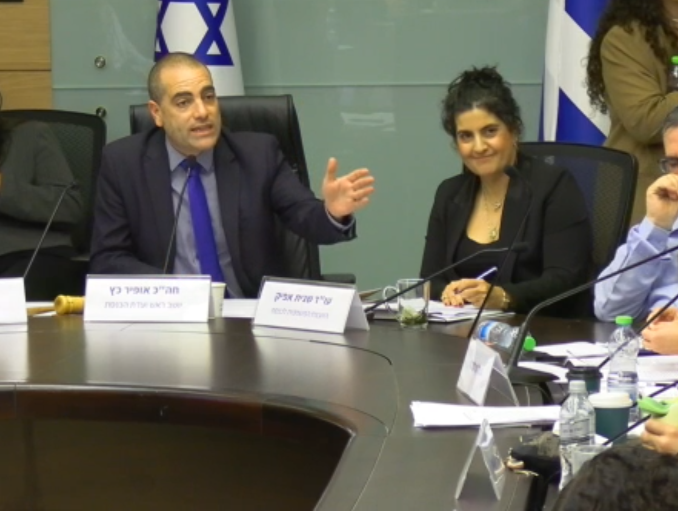 יועמ"שית הכנסת שגית אפיק ויו"ר ועדת הכנסת, ח"כ אופיר כץ (ליכוד) | צילום: ערוץ הכנסת
